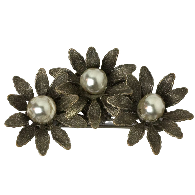 Miriam Haskell 1950s grey pearl flower brooch