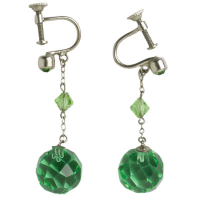 Emerald bead pendant earrings