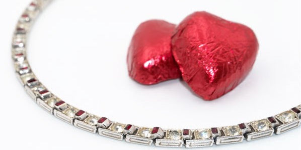 How to Give Vintage for Valentine's Day