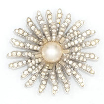 Boucher brooch w/2-layers of diamantes