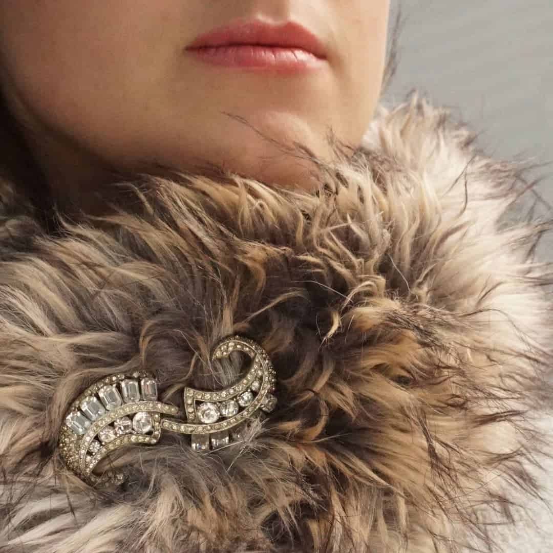 Coro Katz diamante fur clips on faux fur collar