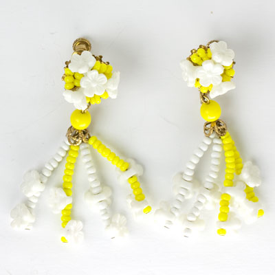 Yellow & white beaded flower earrings