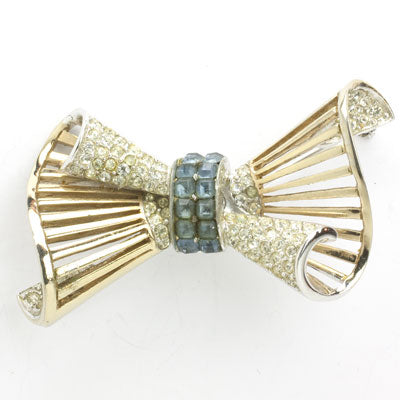 Gold vermeil brooch w/sapphires & diamanté