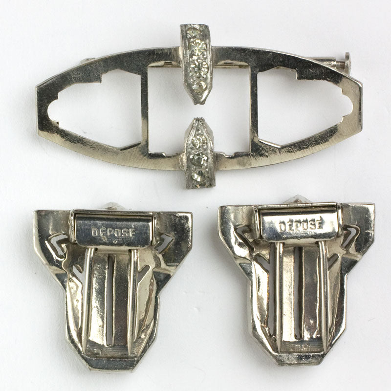 Back of clips off & brooch mechanism