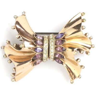 Brooch dress clips with amethysts in rose gold